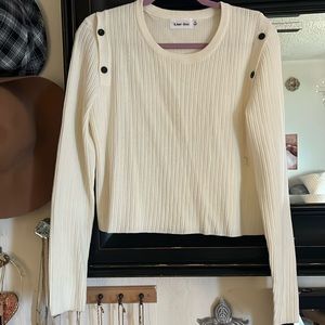 3/$20 Beautiful lightweight sweater by Line + Dot.